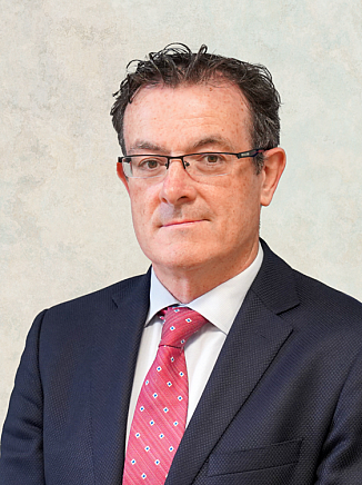 Dr Des Hogan 