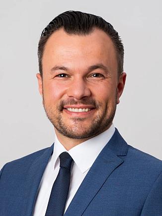 Dr. Carlo Piltz